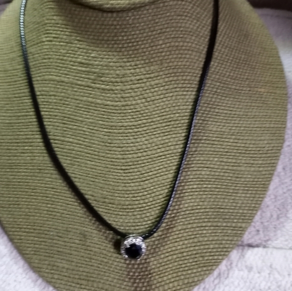 Silvertone Black faceted crystal clear crystals round pendant on black - Picture 3 of 5